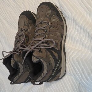 Merrell Womans Athletic Shoes - Brown and Black